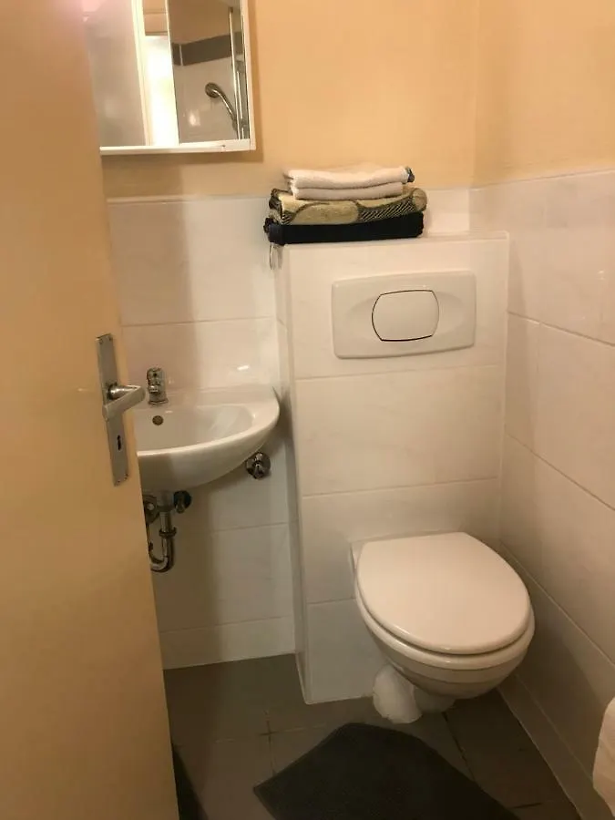 City Apartment Schutzenstrasse Dusseldorf